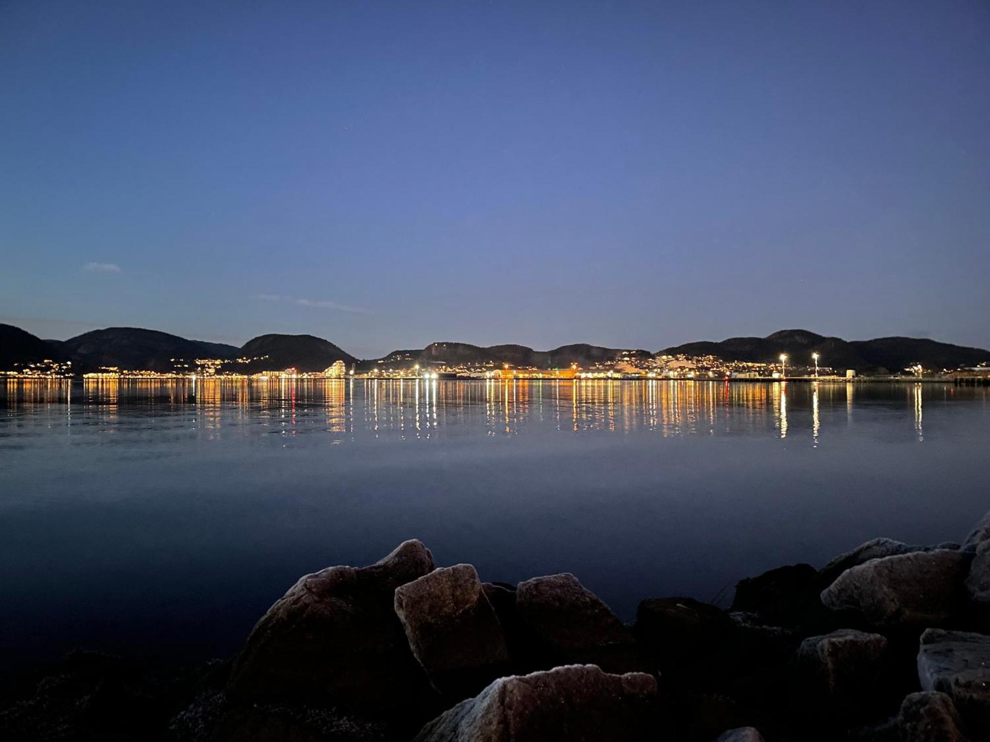 Ferienwohnung Stille Og Landlig, Men Sentrumsnaer Leilighet Namsos Exterior foto