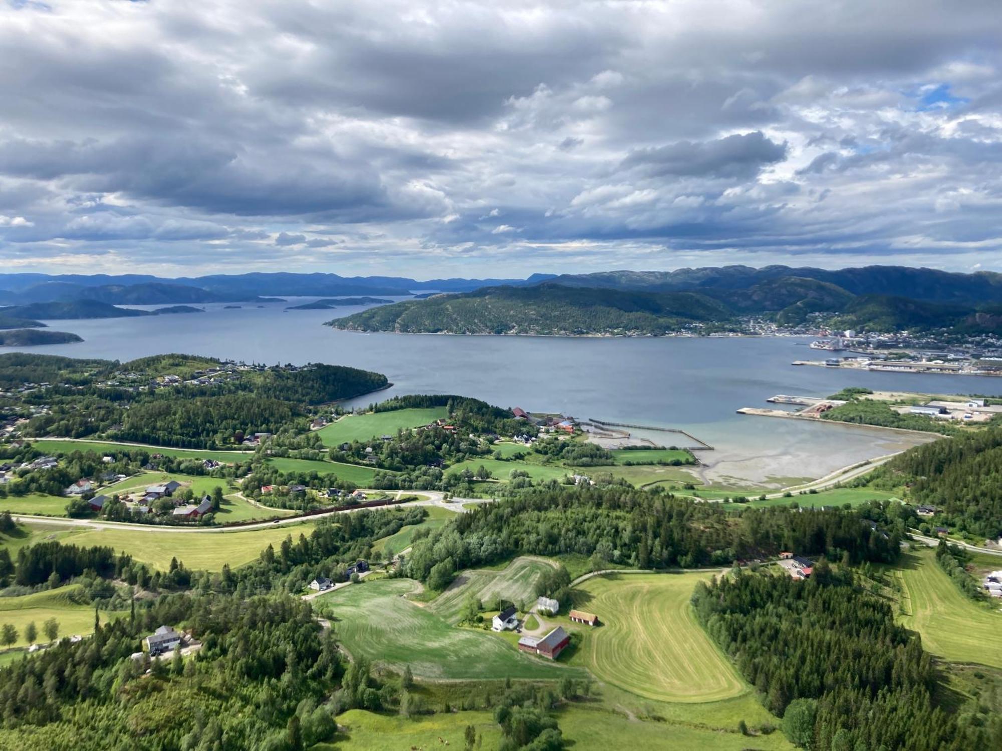 Ferienwohnung Stille Og Landlig, Men Sentrumsnaer Leilighet Namsos Exterior foto